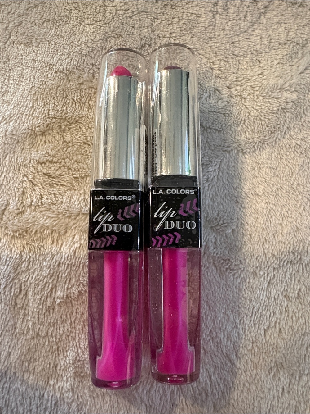 L.A. Colors Lip Duo in Hot Pink - Lipstick & Gloss Set